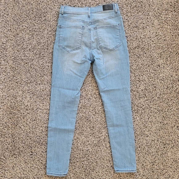 Express Skinny High Rise Jeans - Picture 2 of 7